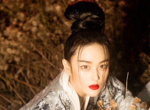 张馨予婚后首次晒出何婕全脸照,网友:可以