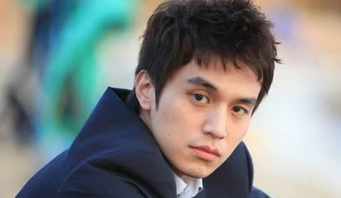 我的女孩当时只看到帅气的男二，今却发现男主也是颜值超高！