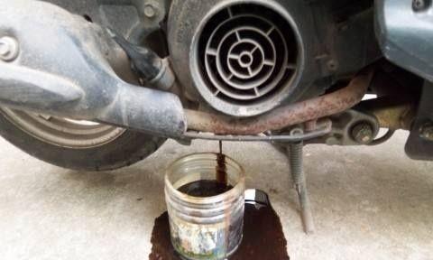 摩托车要多久换机油呢？真的只是参考公里数吗？其实未必