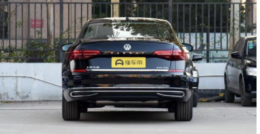 2019款新帕萨特最低配多少钱落地?这款车性价比怎么样?