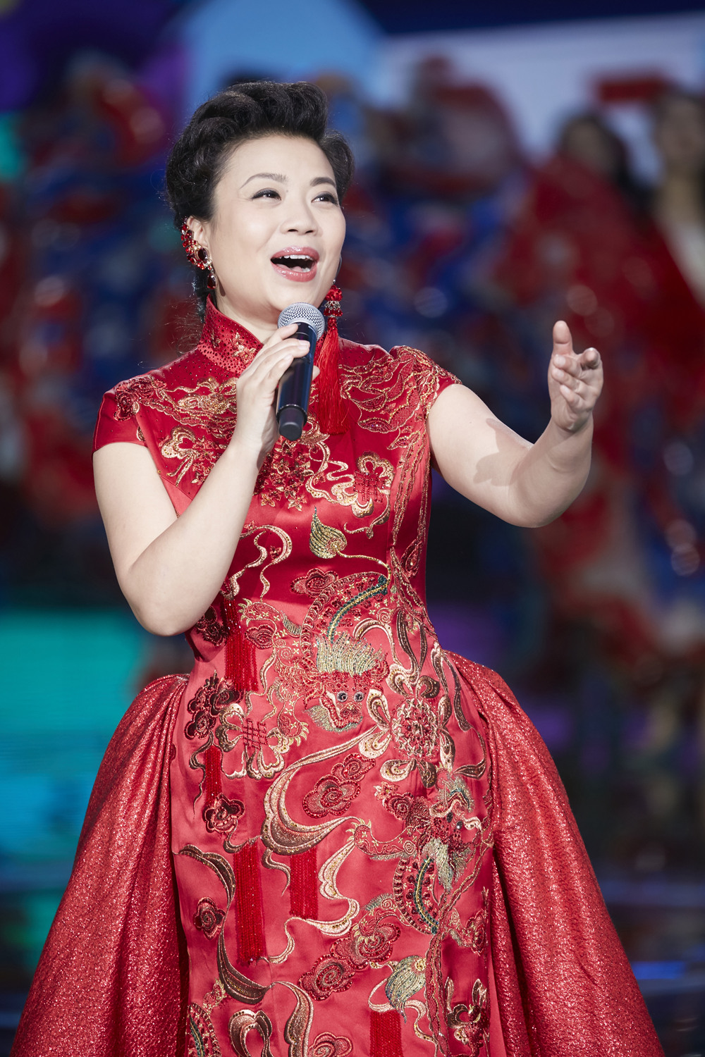 众星唱响央视元旦晚会 致敬经典共享阖家欢