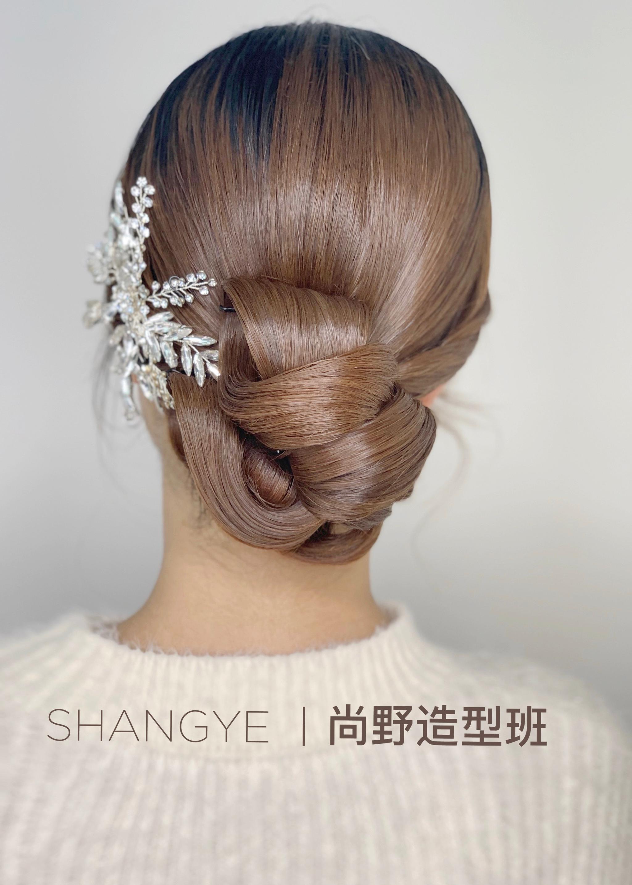 中式新娘 复古 新娘造型 新娘发型 盘发 … - 堆糖，美图壁纸兴趣社区