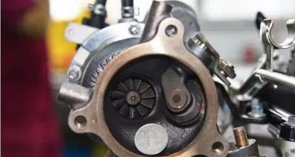 国产车发动机差劲，真是因为发展时间短？车友：真会找原因