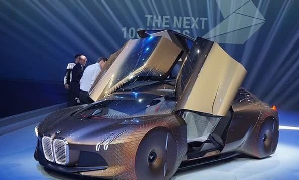 宝马极具未来感的概念车，轮毂和车身一体化，转向设计太酷了