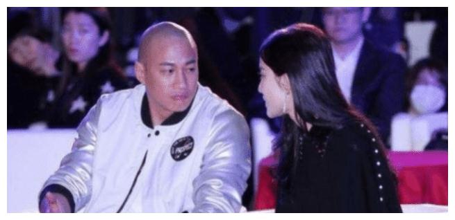 43岁何润东近照曝光!婚后生活太放纵,从健身猛男胖成油腻大叔