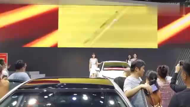 济南车展美女魅力四射