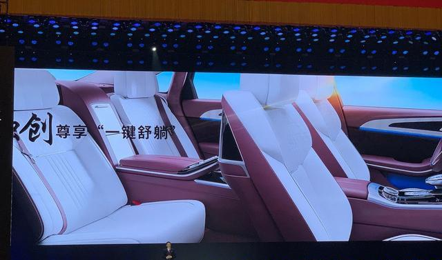 前劳斯莱斯设计师操刀,红旗H9正式发布