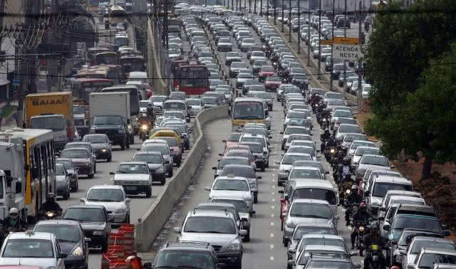 未来将看不到燃油车？燃油车禁售时间公布，国六车主一阵心凉
