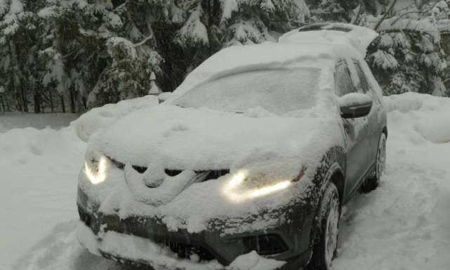 原地热车1分钟，使用寿命减一半？修车工：想报废就这样做