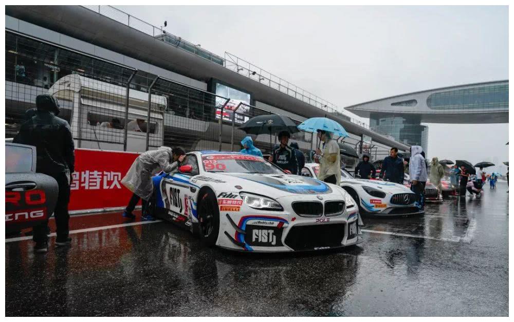 CEC中国汽车耐力锦标赛FIST Team AAI赛队雨中折桂!