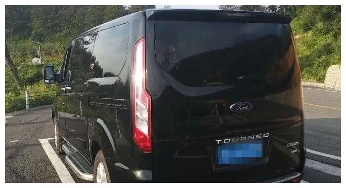 不仅是“大个子”,福特这车还配2.0T,油耗和内饰却遭人嫌弃