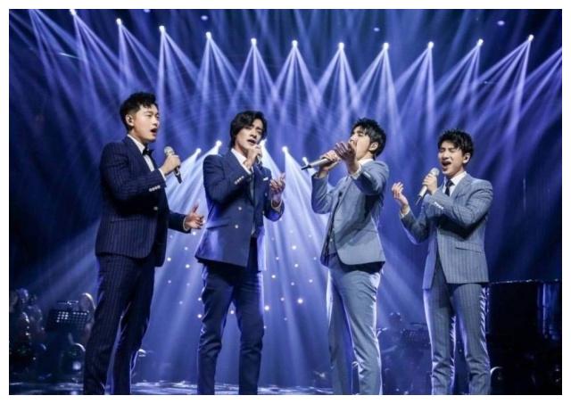 《歌手》:郑云龙退出歌手,声入人心男团变为三