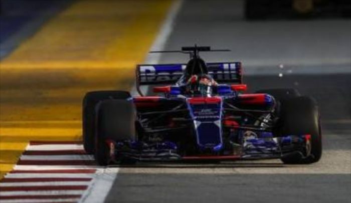 红牛车队个性的色彩，高端定制式的精密组合，活力无比