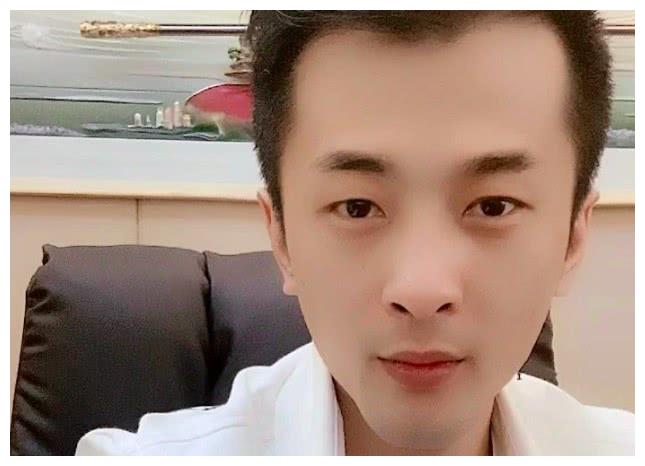 2020快手主播收入排名_快手主播收入曝光:老方丈半亿未入前三、二驴子上