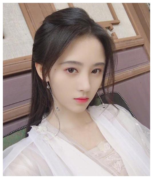 离开美颜磨皮的白素贞是什么样?片场花絮流出