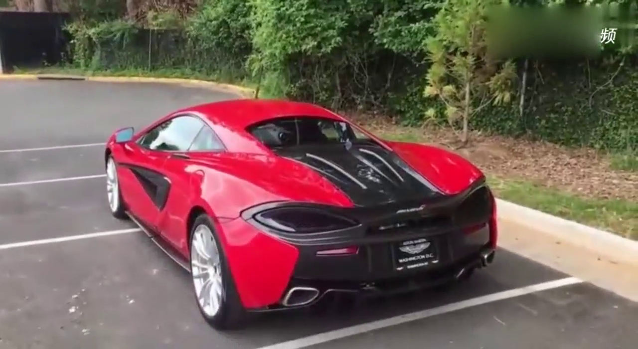 迈凯伦顶级跑车，内饰真的太简单