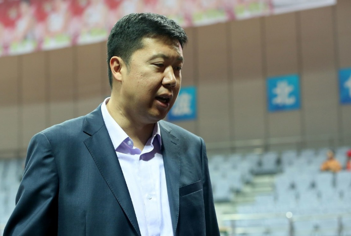 中国篮球史上最强5人,这一位曾隔扣皮蓬!那么