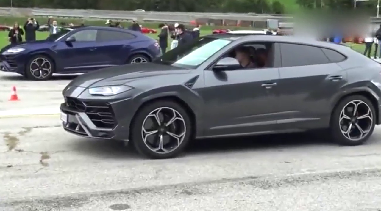 兰博基尼SUV和其它跑车比加速，果然贵的还是有道理的！