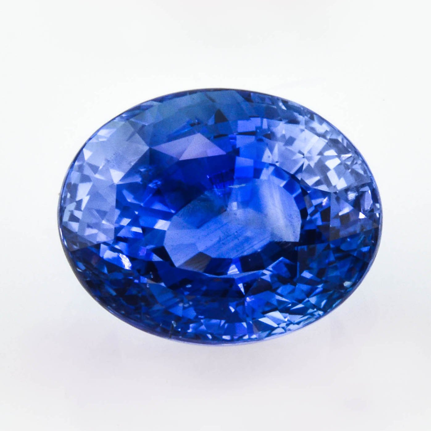 “厄运之石”——44克拉的“希望”蓝钻