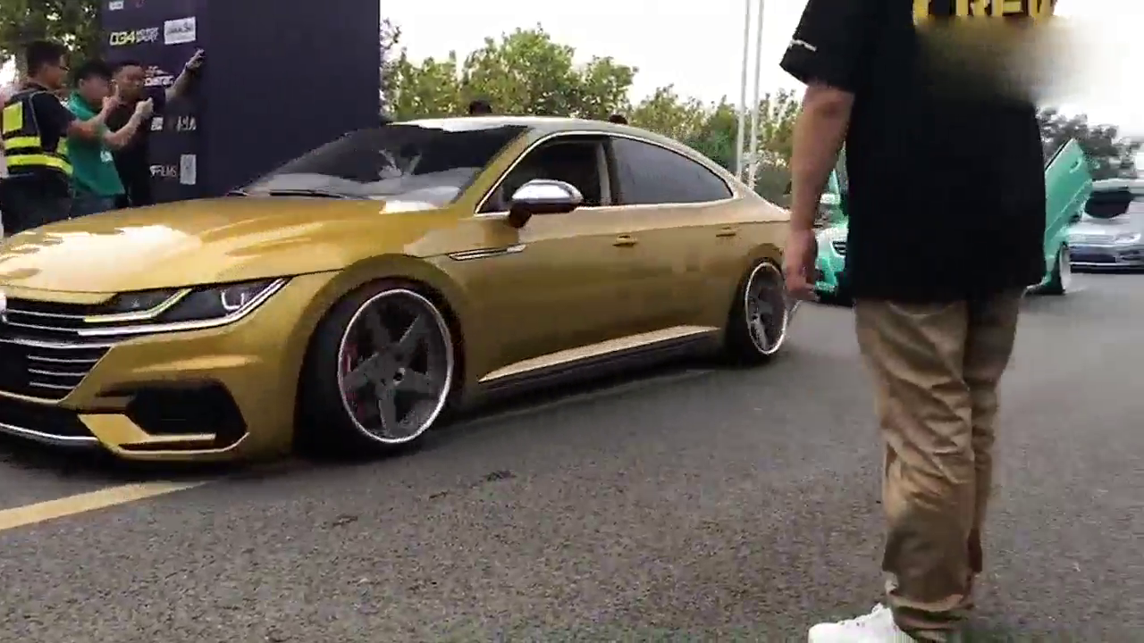 大众CC改装车，剪刀门就那么突出