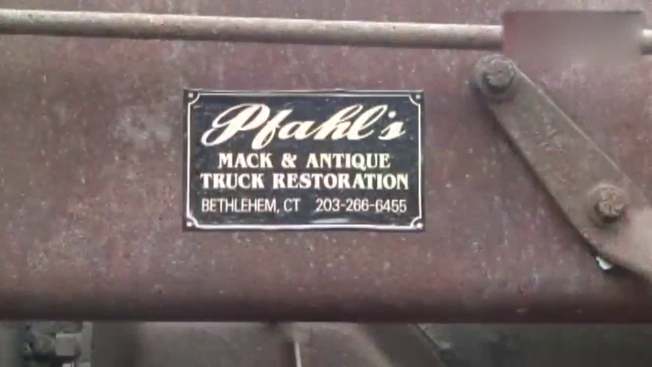 古董级的卡车，链条传动，原厂零件，现在还能开