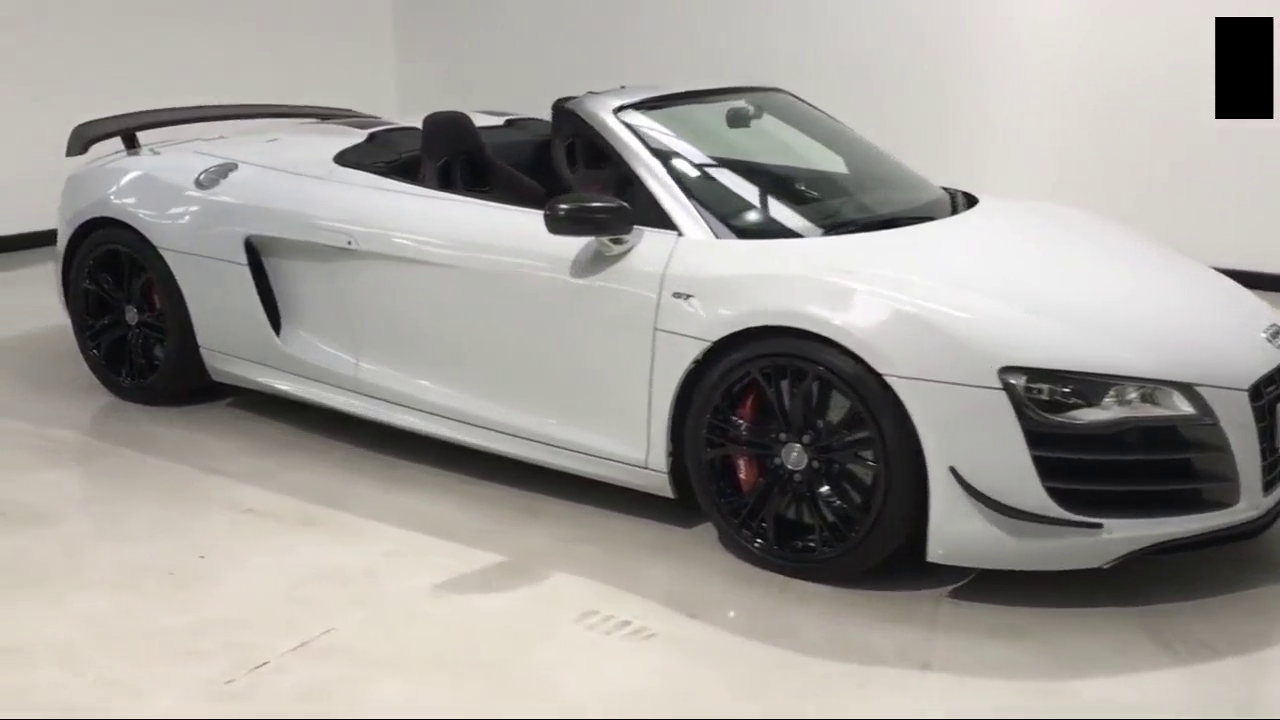 实拍奥迪R8跑车内部与外部，变身那一刻帅呆了！