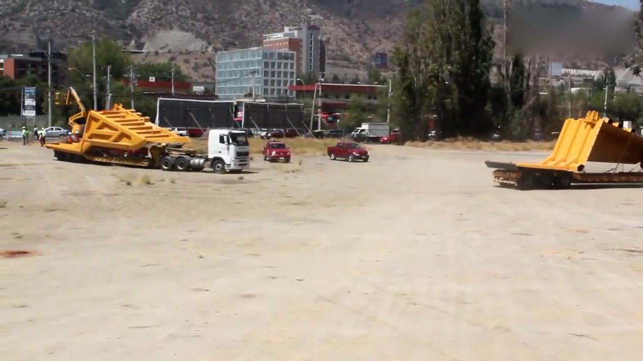 拼装一辆利勃海尔大卡车，需要多少辆板车？