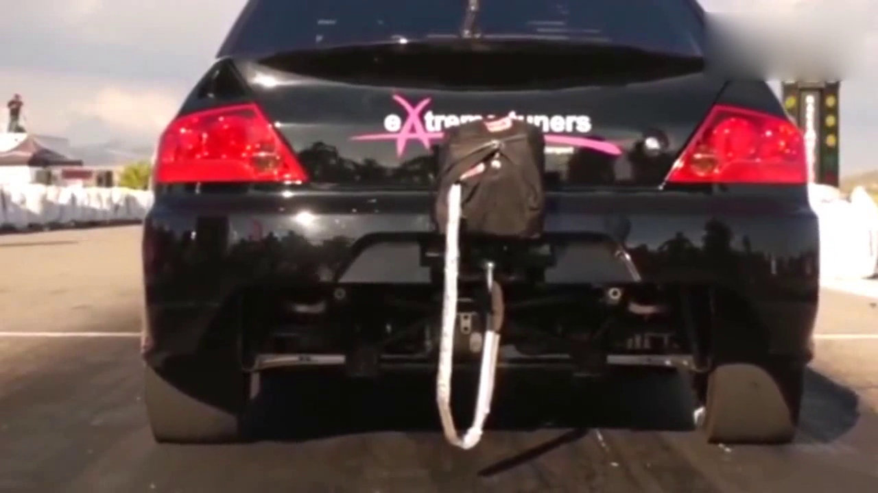 改装车的潜力会有多大？这加速性能，超跑见了都得服！