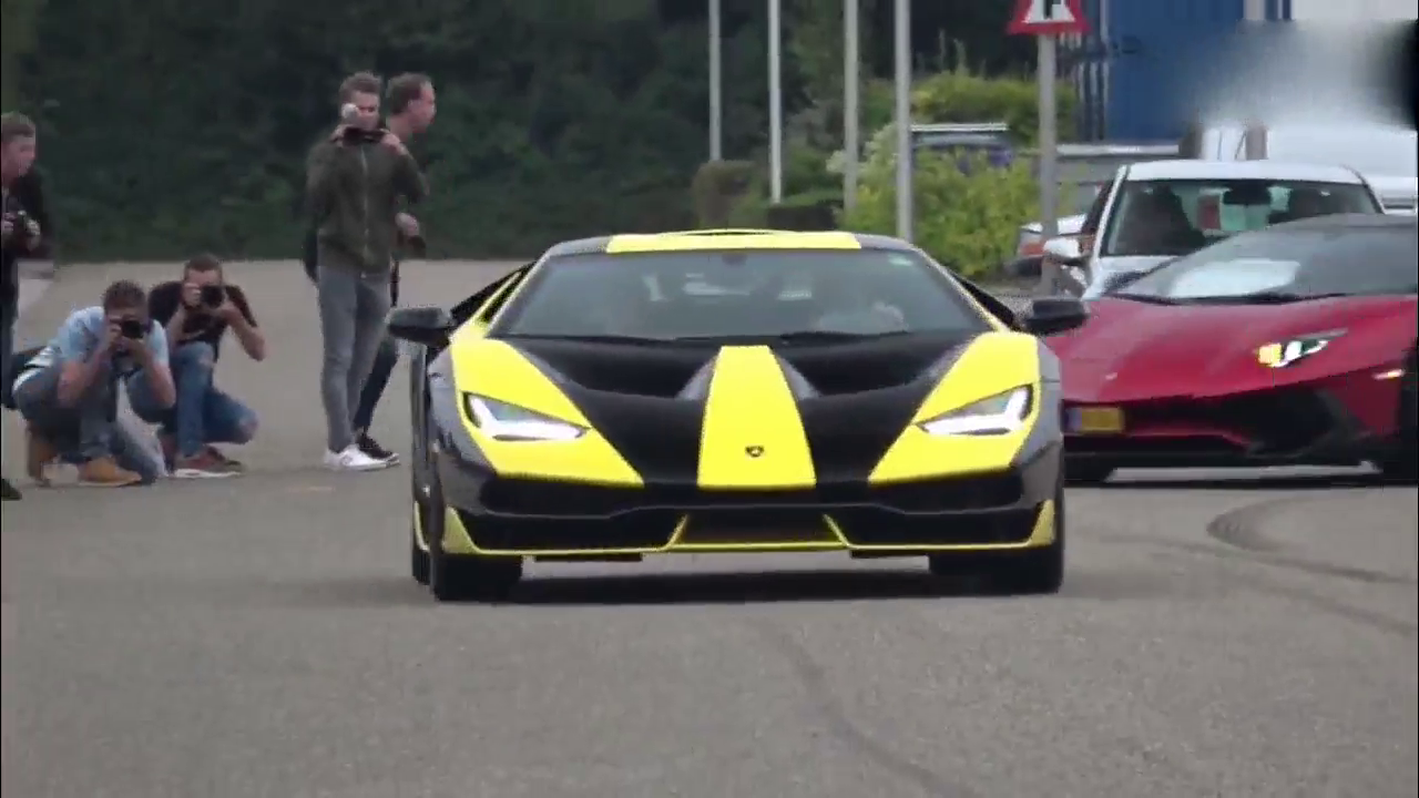 兰博基尼跑车，这款足够炫酷，宝马跟在后面，差点闪了后腰