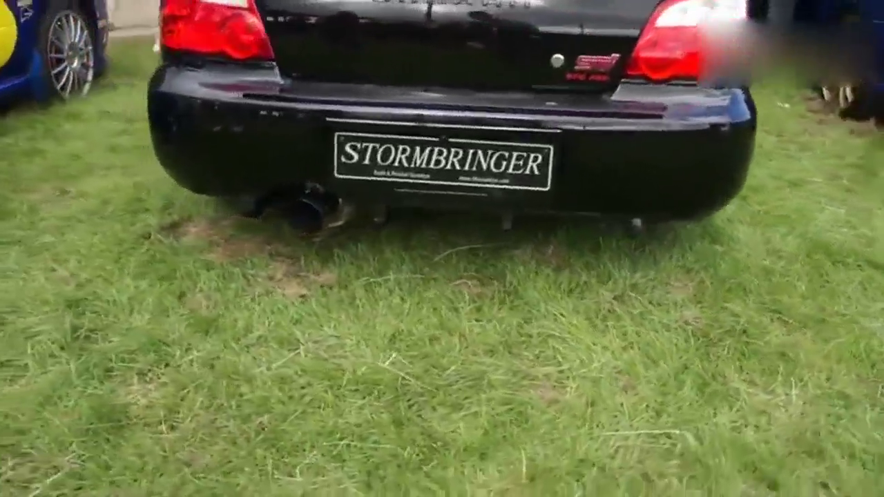 性能车展示排气声 比放炮还响！