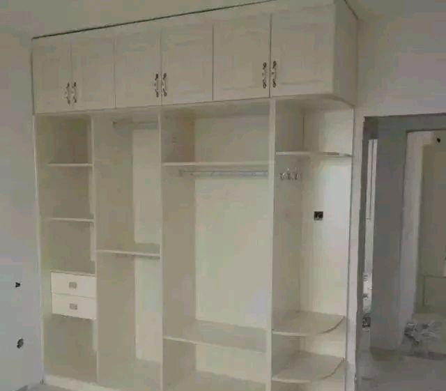 衣柜完工后业主要求返工木工坚决反对，业主的做法真让人很难接受