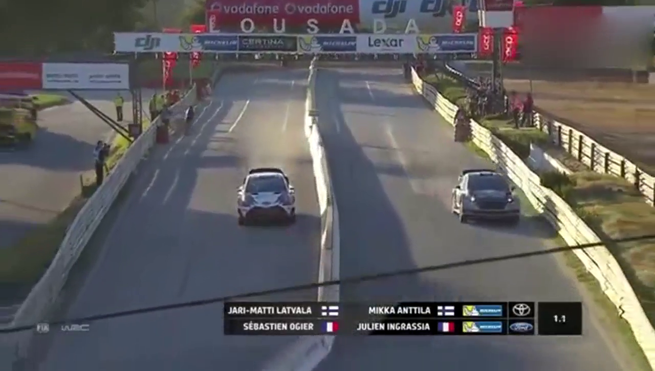 沸腾全场 两辆WRC赛车场地性能比拼