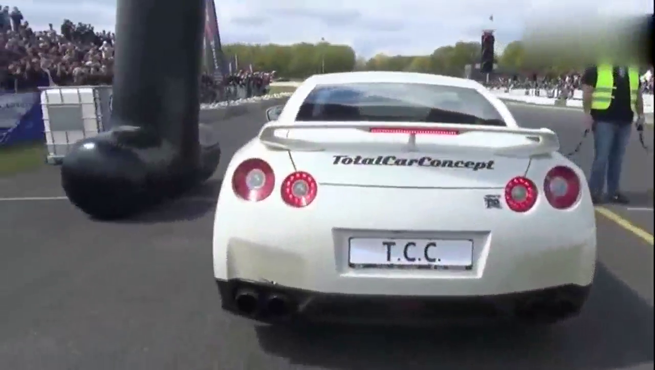 战神GTR，跑车中的神话，兰博基尼都甘拜下风！