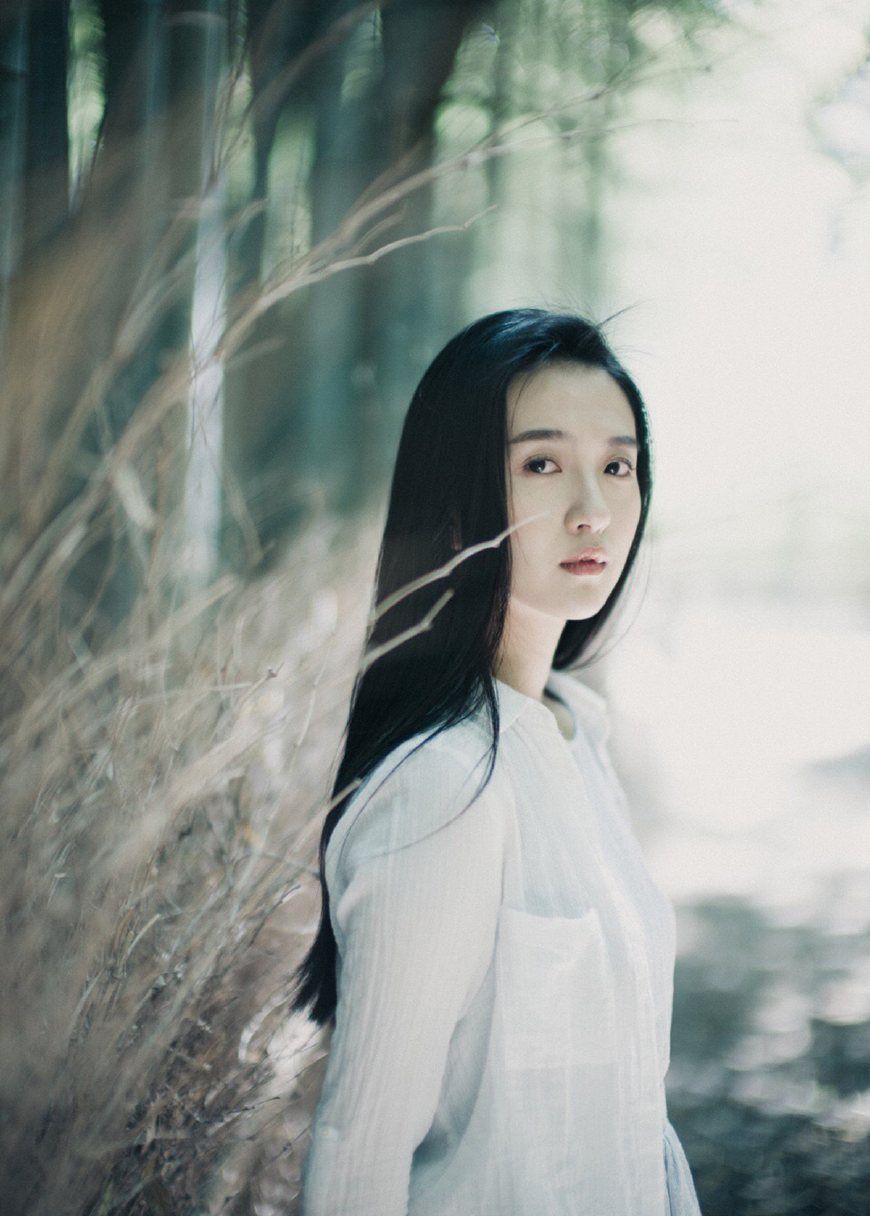 中国内地影视美女演员许龄月