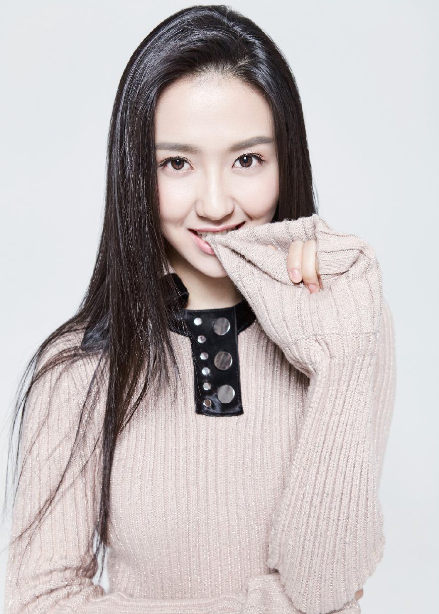 中国内地影视美女演员许龄月