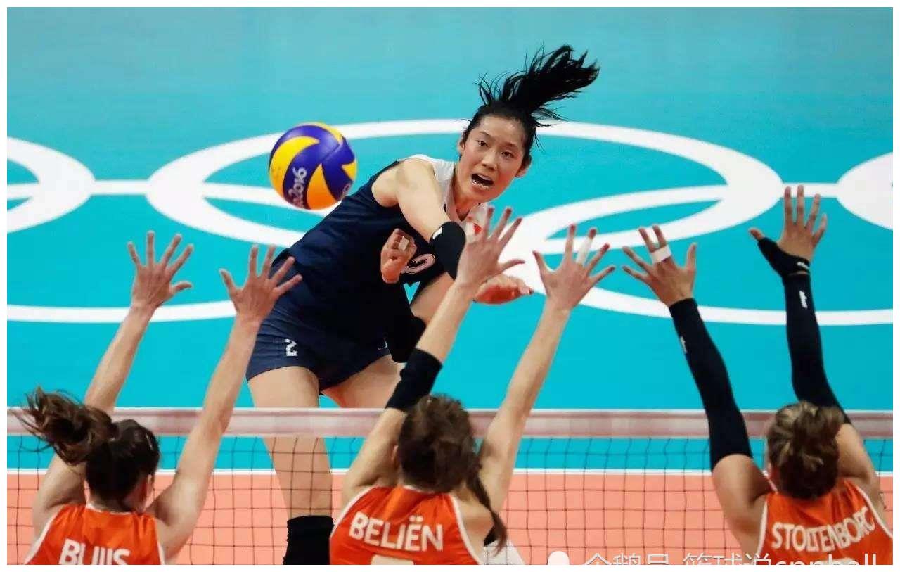 世锦赛险胜中国女排,意大利球迷就飘了,直言:埃