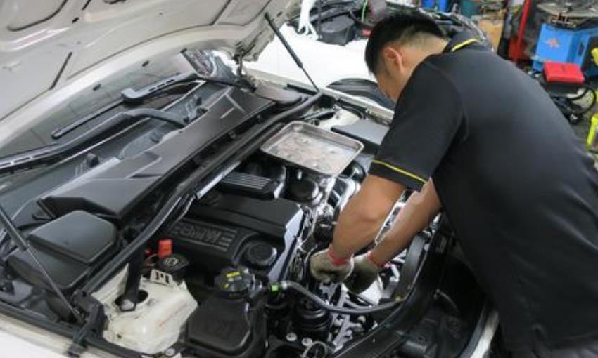 修车后这4个旧零件记得带走，转手一卖就是钱，不带便宜修车工