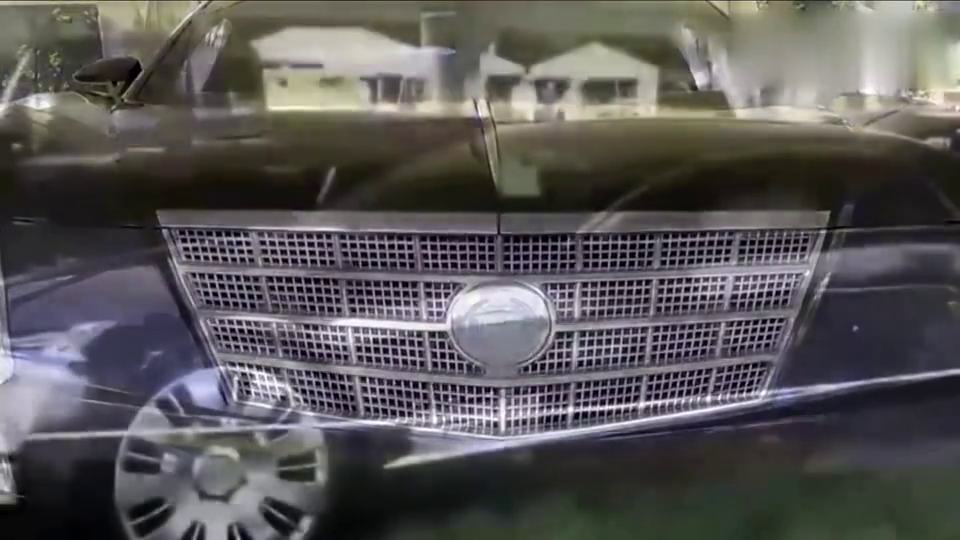 打开引擎盖那一刻,感受一下凯迪拉克跑车有多么霸道