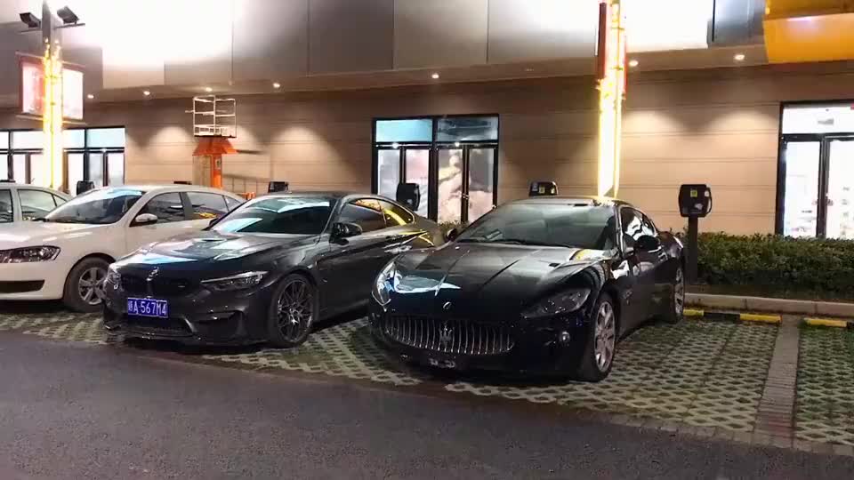 玛莎拉蒂跑车虽然比较好看但我更喜欢宝马m4的好玩