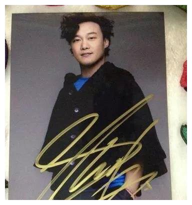 盘点明星签名，古天乐的可以笑一年!