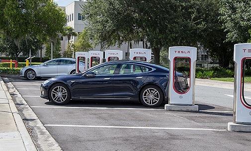 特斯拉4月将宣布自主研发新电池信息想减少依赖