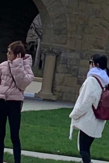 时隔六年李小璐带甜馨游旧金山，甜馨长高了不少