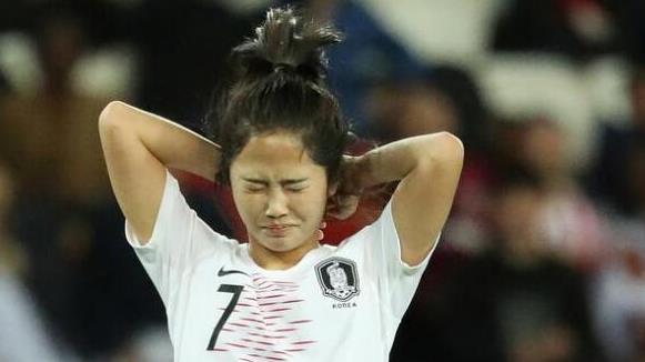 韩国女足头号美女李玟娥,又急又坏的样子招人喜欢,真漂亮