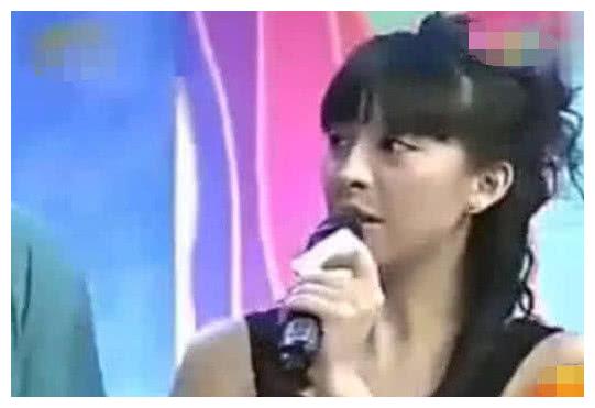 主持人故意叫错张一山的名字,山哥实力回怼嘲