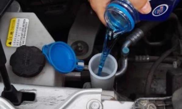 天冷开车的四大“禁忌”，千万不要再犯，不然等发动机大修就晚了