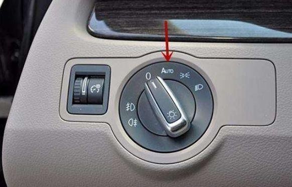 4个不常见的按钮，老司机：最好别随便碰，或导致车毁人亡