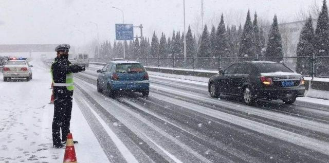 东北一场暴雪，揭开新能源“遮羞布”，车主尴尬了：找谁说理去？