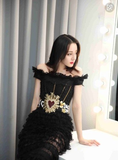 最火的女明星排名_2019最火的女明星排行,赵丽颖上榜,杨幂第二,第一什(2)