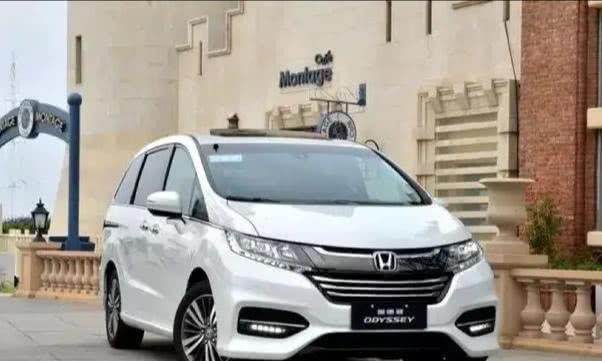 再降1万，标配双侧电侧门，油耗仅6.6L，改造号称吊打GL8