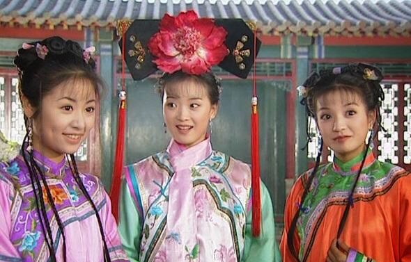 还珠格格》中三位饰演格格的女星今昔对比